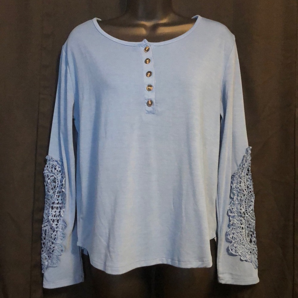 NWOT Hua Lan Lace Sleeve Henley Top Lace Sleeves